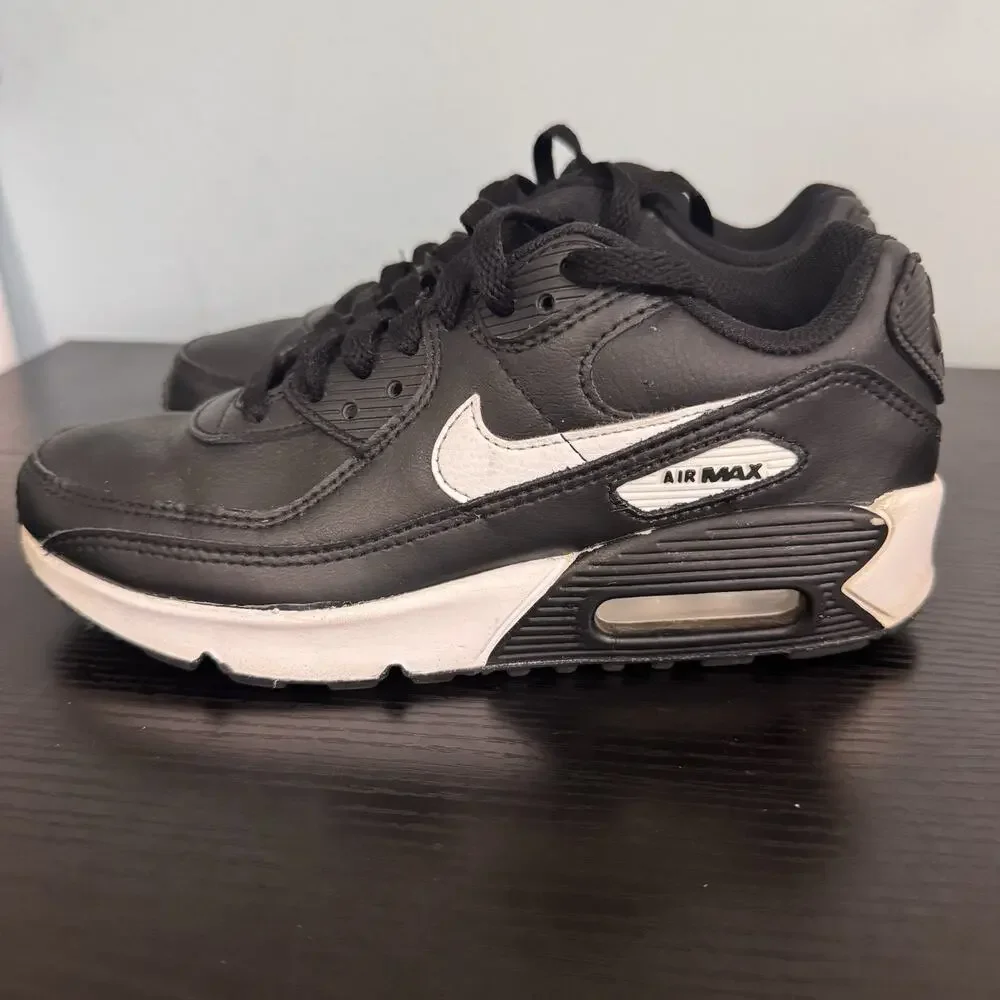 Nike Air Max 90 Leather GS Anthracite Black Kids Athletic Sneaker Sz 4Y Classic